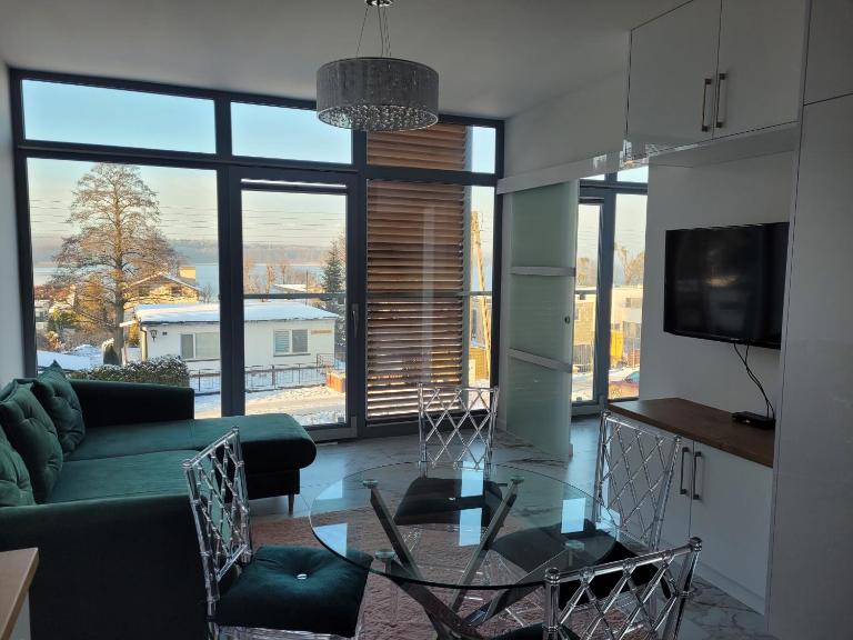 Apartament Turystyczny z widokiem na jezioro - Ferienwohnung Charzykowy