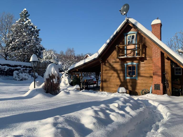 Domek pod Jaworami z balią - B&B Sułkowice