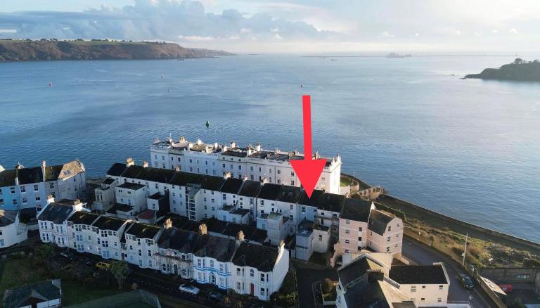 Apartment on The Hoe & Coastal Path with Free Parking - B&B Plymouth