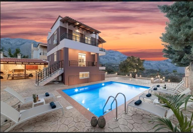 Villa Kermes Heated Pool - Ferienwohnung Kournás