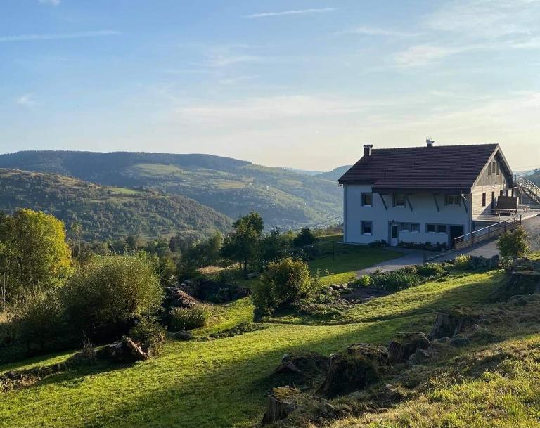 Le Nid de Mimi - Gite avec vue à La Bresse - Sauna et Balnéo - Ferienwohnung La Bresse