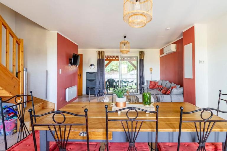 SARLAT, Apptmt T3 résidence CLIM PISCINE PARKING - B&B Sarlat-la-Canéda