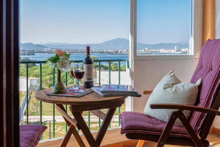 Olbia Seaview Loft - Bed and Breakfast Olbia