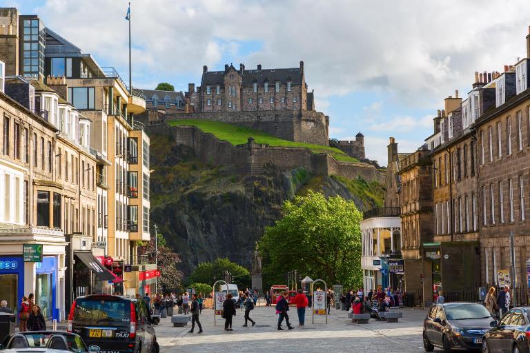 Luxury Modern 3 Bedroom Apartment in City Centre - B&B Edimburgo