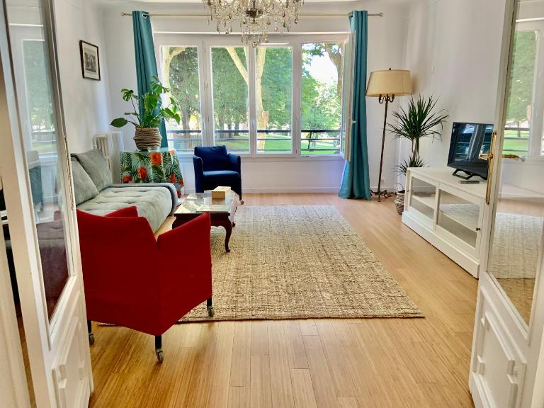 GRAND Appartement 85m2 centre ville de BIARRITZ 6 pers - Bed and Breakfast Biarritz