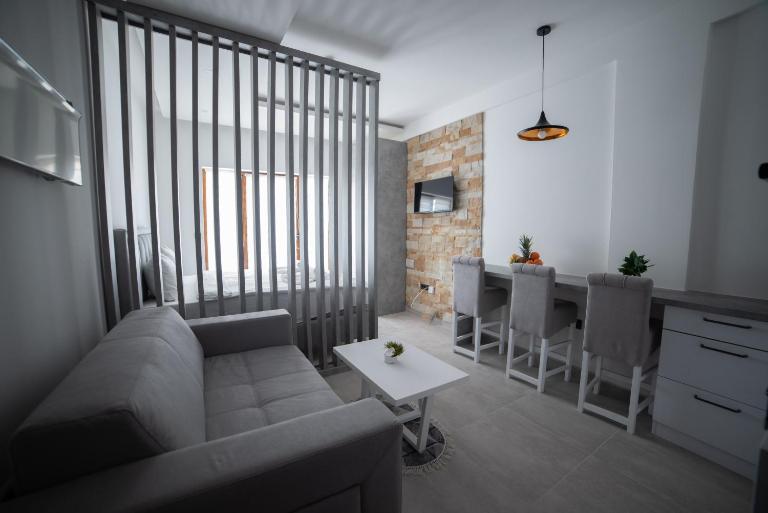 NLux 11 Apartment - Bed and Breakfast Kopaonik