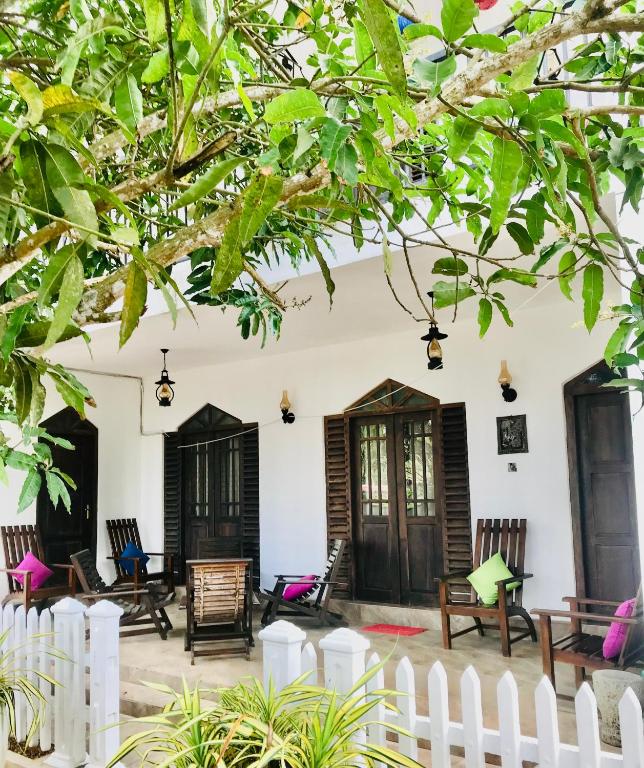 Mount Sapphire Lodge - Ferienwohnung Hikkaduwa