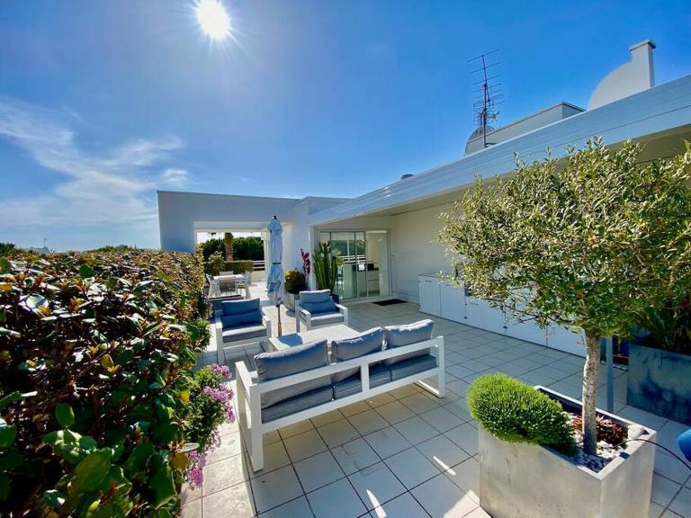 PGH N1 - Roof-Top & Parking Privé, à 2 Pas du Golf - B&B La Grande-Motte