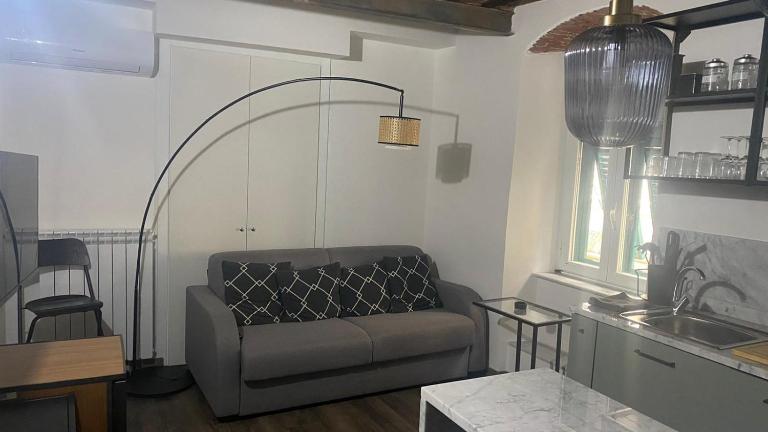 Mistral Holidays - Stupendo bilocale nuovissimo con finiture di lusso - B&B Carrara
