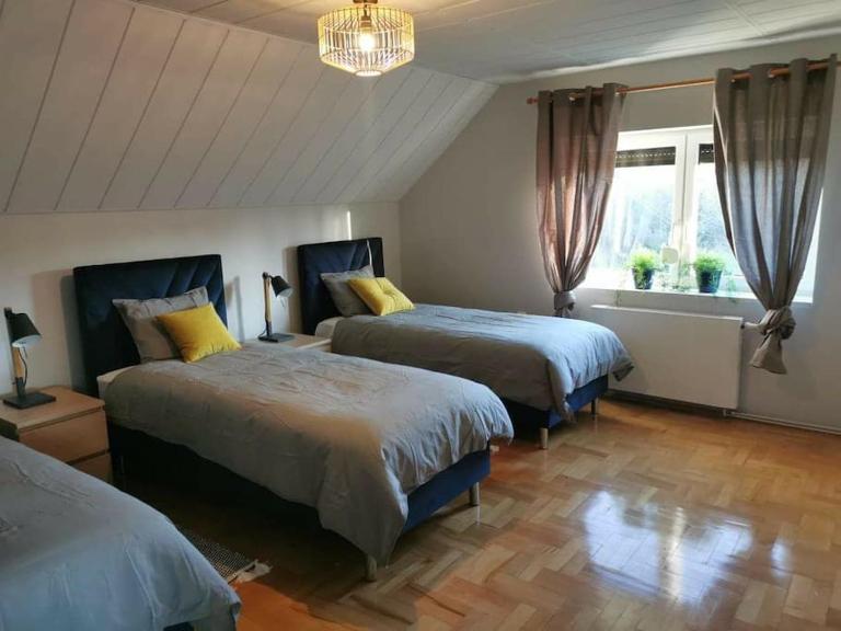 Klimatyczny dom w Wąchocku - B&B Wąchock