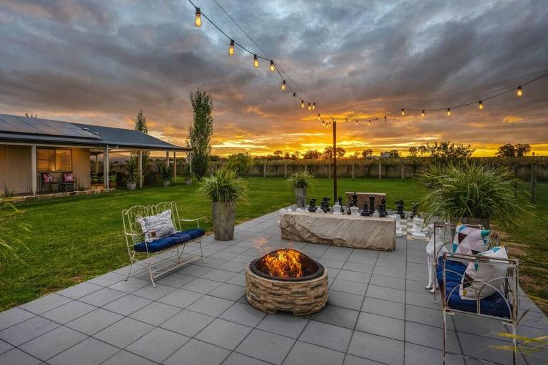 'Vineyard Cottage' A Golden Escape among the Vines - Bed and Breakfast Mudgee