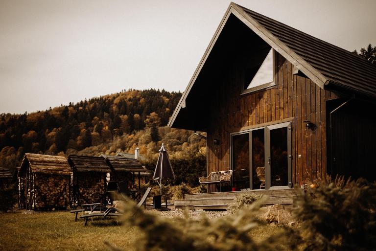 Szumilove Domki z saunami w Bieszczadach - B&B Baligród