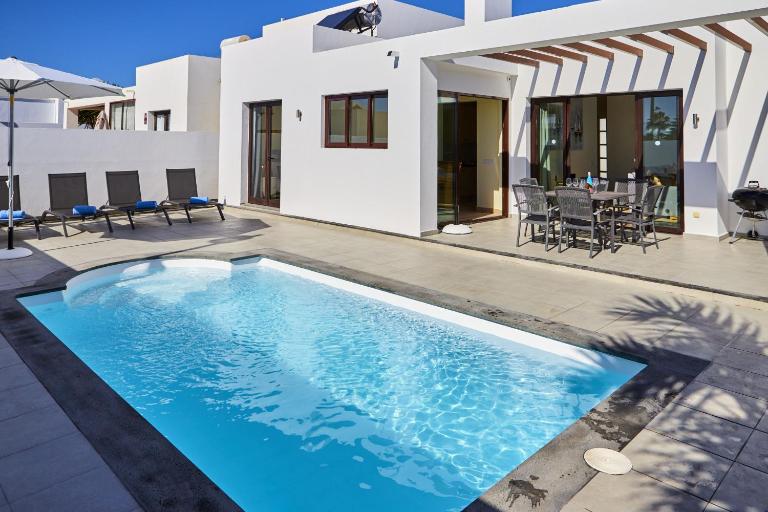 Villa Cantium - LH101 By Villas Now Ltd - B&B Playa Blanca