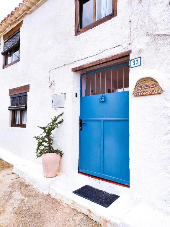 La Cueva Blanca - B&B Alcalá del Júcar
