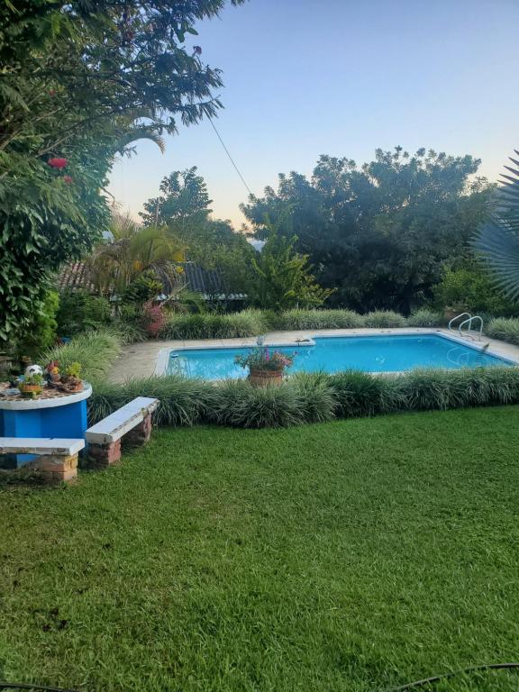 Hotel Campestre Villa Nico - B&B Bochalema