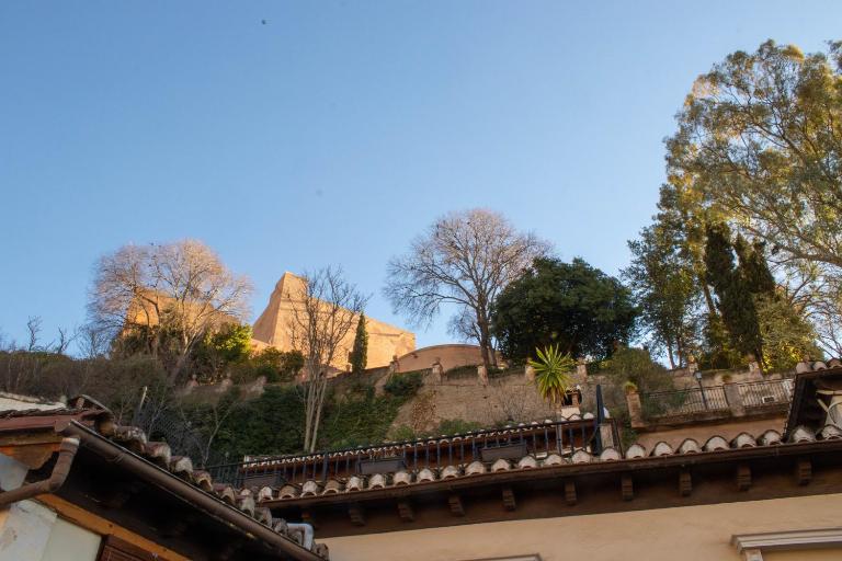 Ático con terraza en Cuesta Gomérez - Ferienwohnung Granada