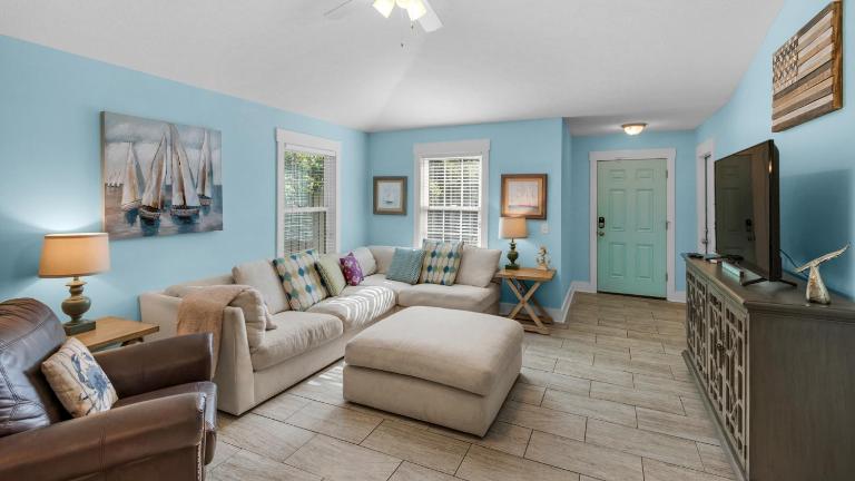 Sandy Teauxs - B&B Panama City Beach