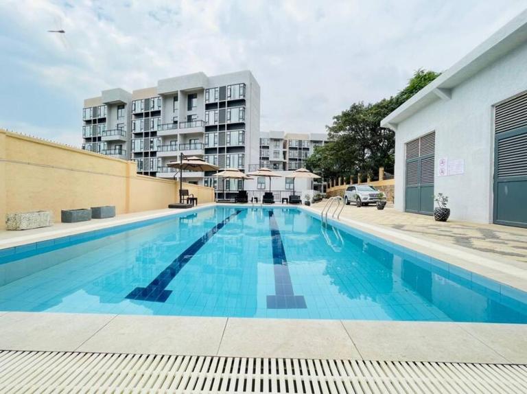 Embassy Access Golf Apartment - B&B Kigali