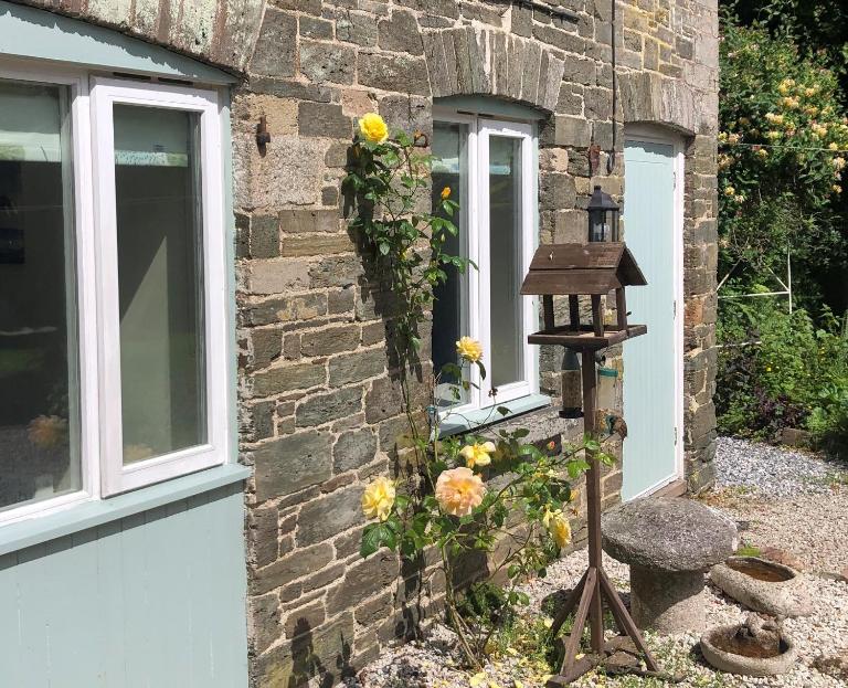 1 bed-cottage-Parking-Patio-close to coasts - B&B North Hill