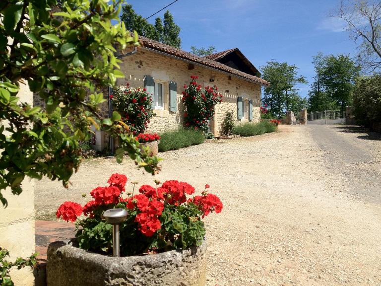 Le gîte de Pouzatel proche Château de Bonaguil - B&B Fumel