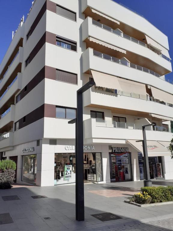 Modern Apartment in the center of San Pedro de Alcantara, Marbella - Chambres d'hôtes Marbella
