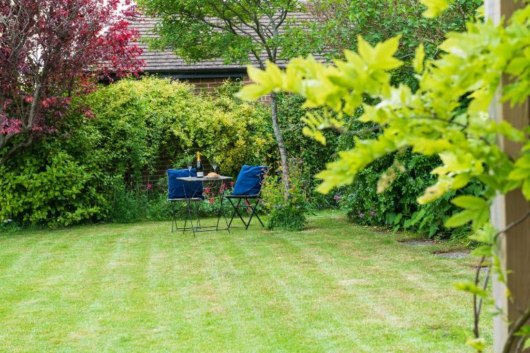 Lewes Heights is a spacious modern luxury home with stunning views - B&B Lewes