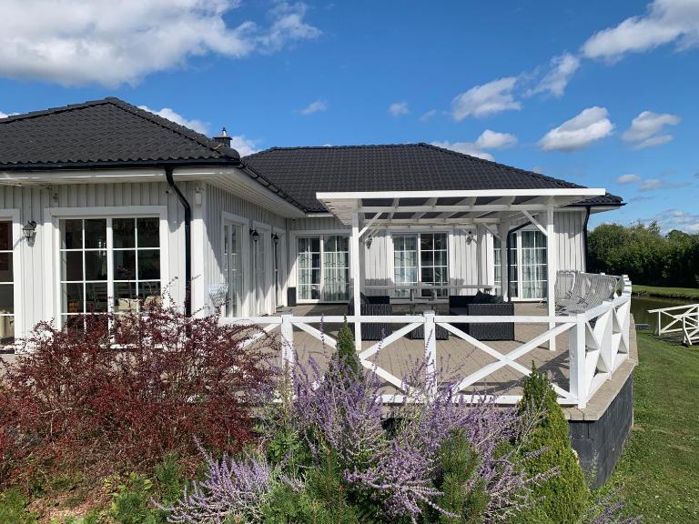 Vila Bianca - B&B Inturkė