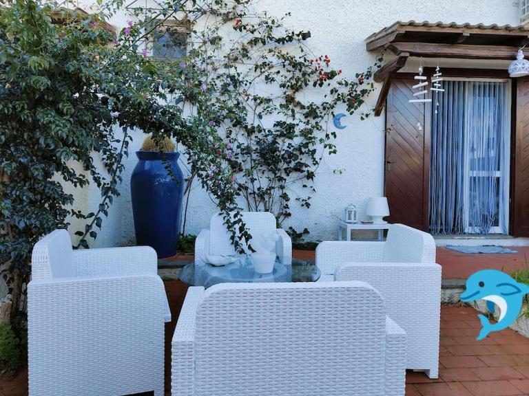 Ridente villetta a schiera, 10min a piedi dal mare - B&B San Felice Circeo