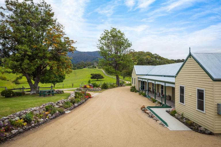 Henkley Cottage 2 Jeremiah - Bed and Breakfast Central Tilba