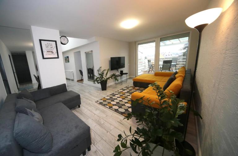 Étoile Apartman - B&B Eger