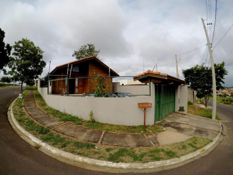 Casa em Brotas com Piscina e Churrasqueira - B&B Brotas