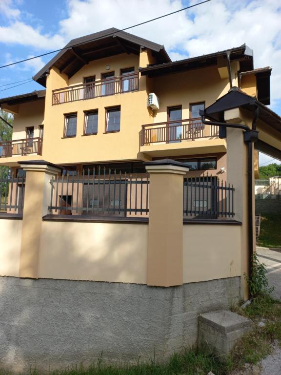 Vila Rakovica Ilidža Sarajevo - Bed and Breakfast Sarajevo