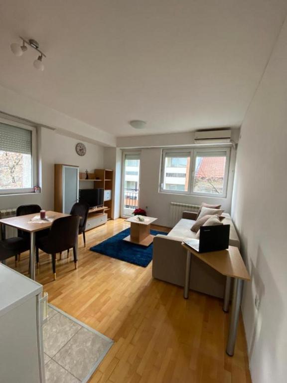 Tea Apartment - B&B Skopje