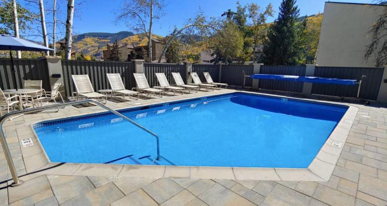 3Bdr in the heart of lions head Ski locker - Bed and Breakfast Vail