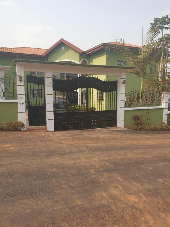 PN Meublé Full Option Résidence Spacieuse Calme ODZA Petit Marche Yaoundé - B&B Yaoundé