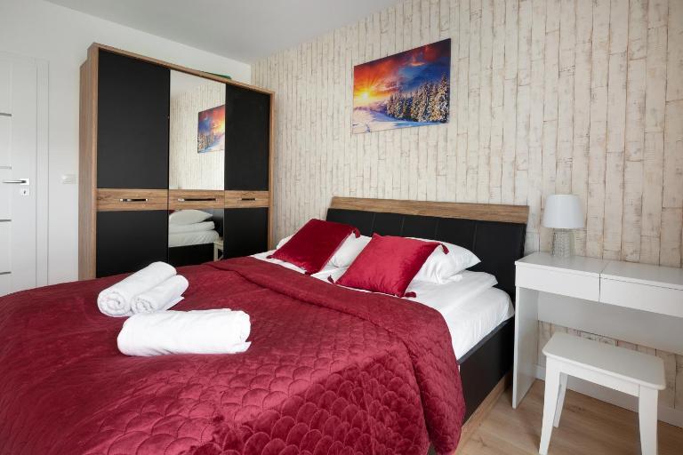 Apartament SUNRISE Kudowa z balkonem - Chambres d'hôtes Kudowa-Zdrój