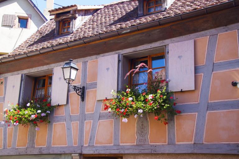 Maison en duplex - B&B Beblenheim