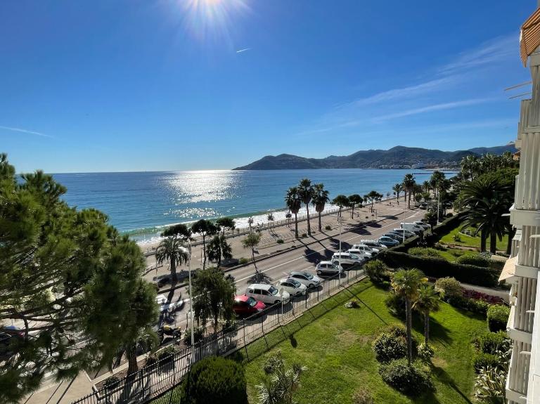 Vacances paradisiaques, Plage Cannes boccacabana, studio - Bed and Breakfast Cannes