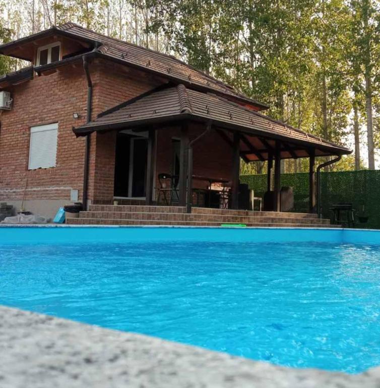 Vikendica Una na Drini - Bed and Breakfast Loznica