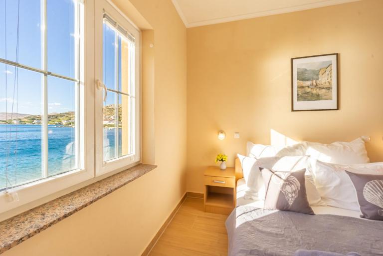 Kustic at the beach - Ferienwohnung Metajna