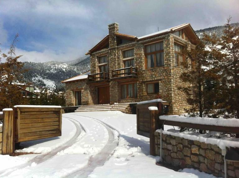 LV-Livadi Villa - B&B Arájova
