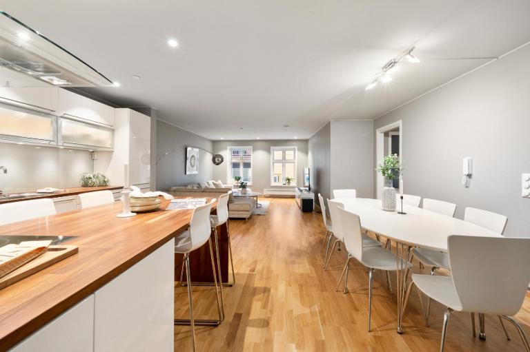 Fløyen Lux Apartment - Ferienwohnung Bergen