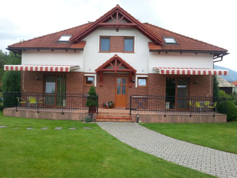 Apartmany Svaty Kriz - B&B Liptovský Mikuláš