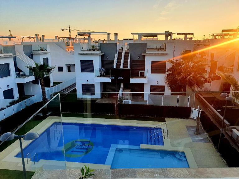 Casa LeLa met dakterras - Chambres d'hôtes Pilar de la Horadada