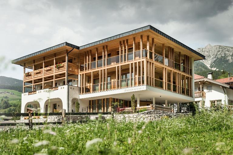 Chalet Martina Apartments - Chambres d'hôtes San Vigilio