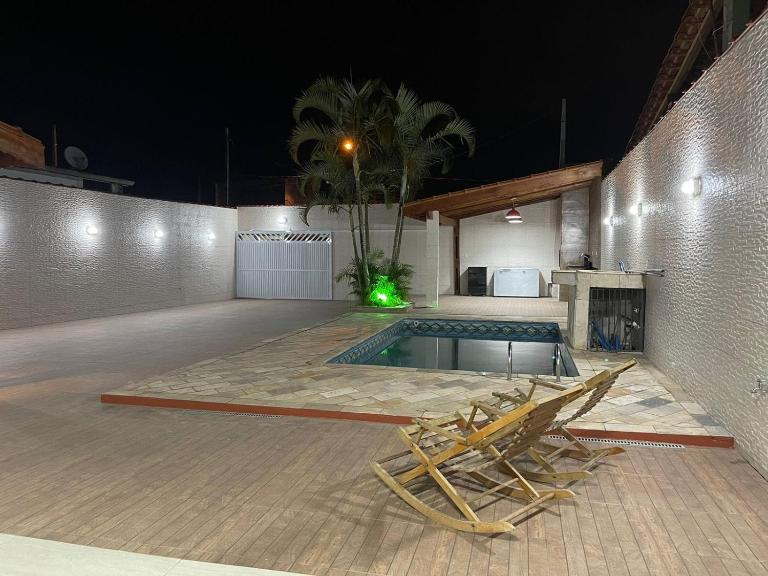 Casa com piscina em Itanhaém - B&B Itanhaém