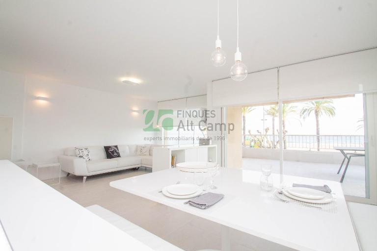 piso alto standing en Segur de Calafell - B&B Calafell