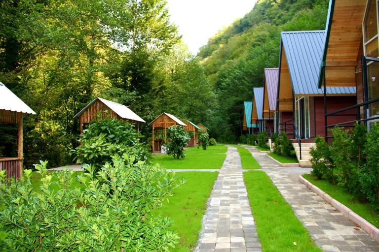 Chalet Rivier • შალე რივიერ - Ferienwohnung Keda