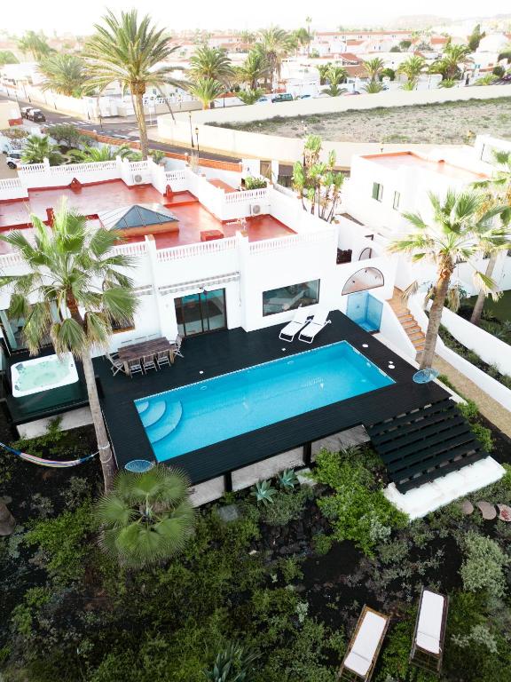 Villa Los Flamencos by Veaco- Beachfront & pool - Ferienwohnung Corralejo