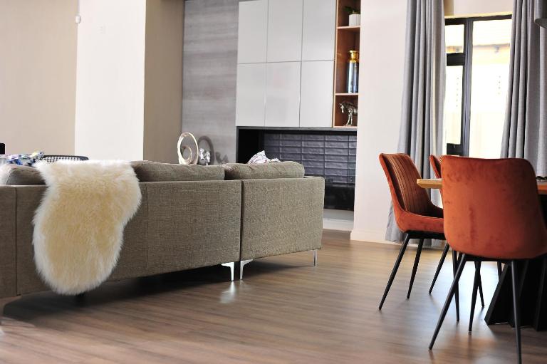 Square Connexions Guest House - B&B Gaborone